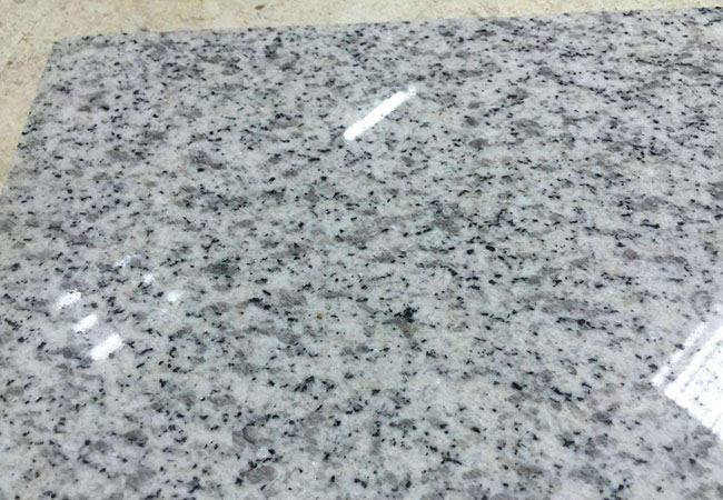 花岗岩芝麻白现在用哪个材料(图1) 花岗岩芝麻白现在用哪个材料(图1)
