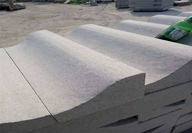 道路芝麻白石材价格(图2) 道路芝麻白石材价格(图2)