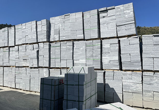芝麻白路沿石施工价格多少(图5) 芝麻白路沿石施工价格多少(图5)