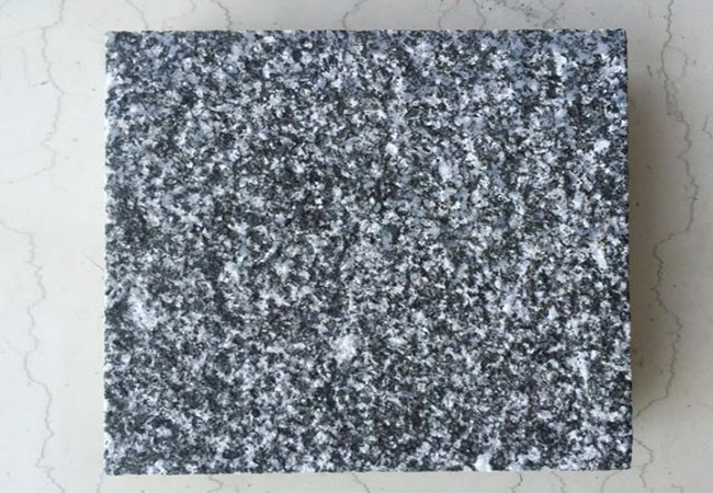 30cm芝麻黑花岗岩价格多少(图1) 30cm芝麻黑花岗岩价格多少(图1)