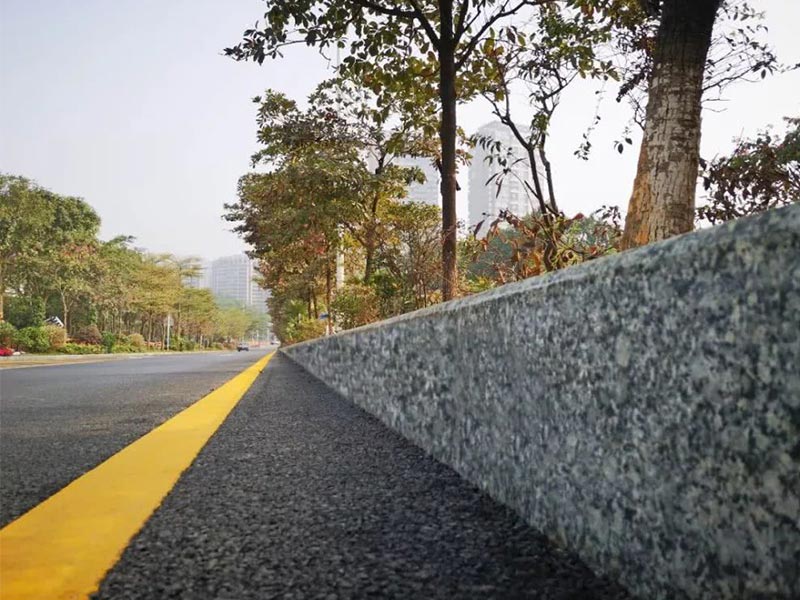 公路青石路沿石(图1) 青石路沿石