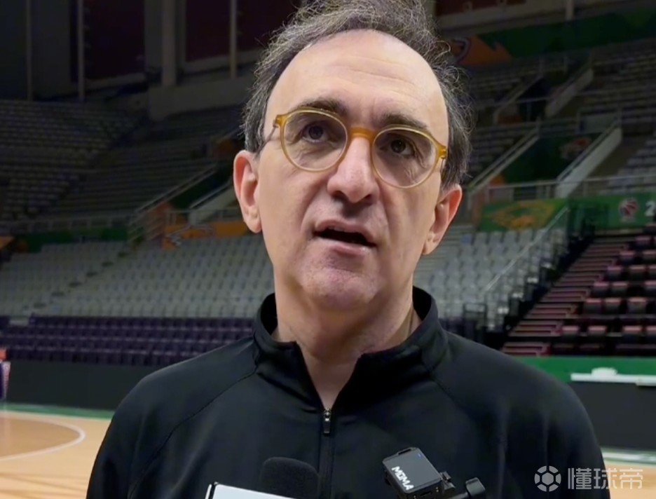 乌戈：团队胜利是最重要的，我不在乎谁得30分、谁得2分